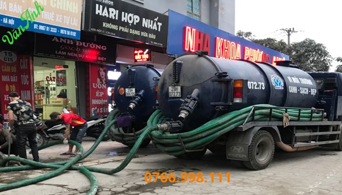 Chuẩn bị trước khi hút hầm cầu Quận 5.